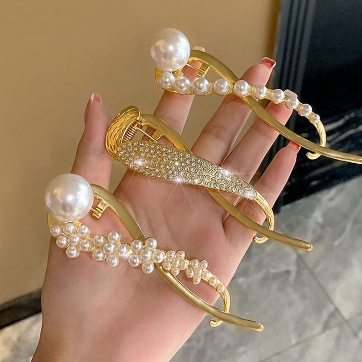 Elegant Glitter ไข่มุกผมคลิปสํ - Korean Lifestyle & Kids Boutique บทวิจารณ์และราคา